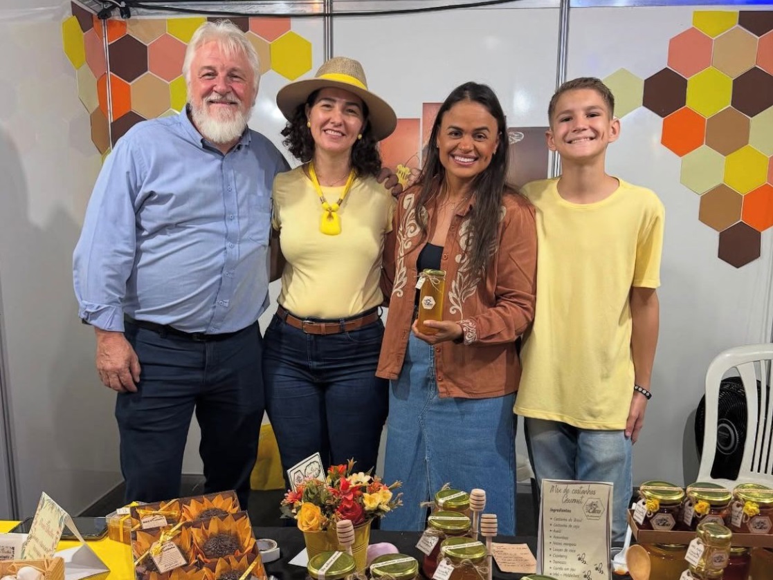 Deputada Dra. Taíssa Sousa prestigia a 40ª Expoari com diálogo, compromisso e bons momentos