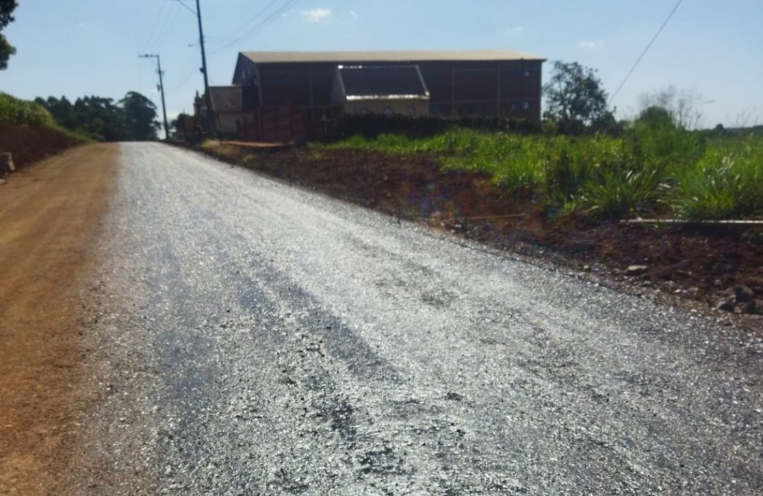 Deputada Dra. Taíssa Sousa comemora o início do asfaltamento da RO-420 em Jacinópolis, distrito de Nova Mamoré